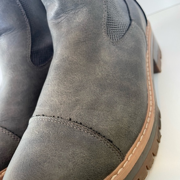 Buckle Gray Suede Ankle Boot Brooklyn Women's Booties Size 6 Slip On Chukka - Picture 7 of 10